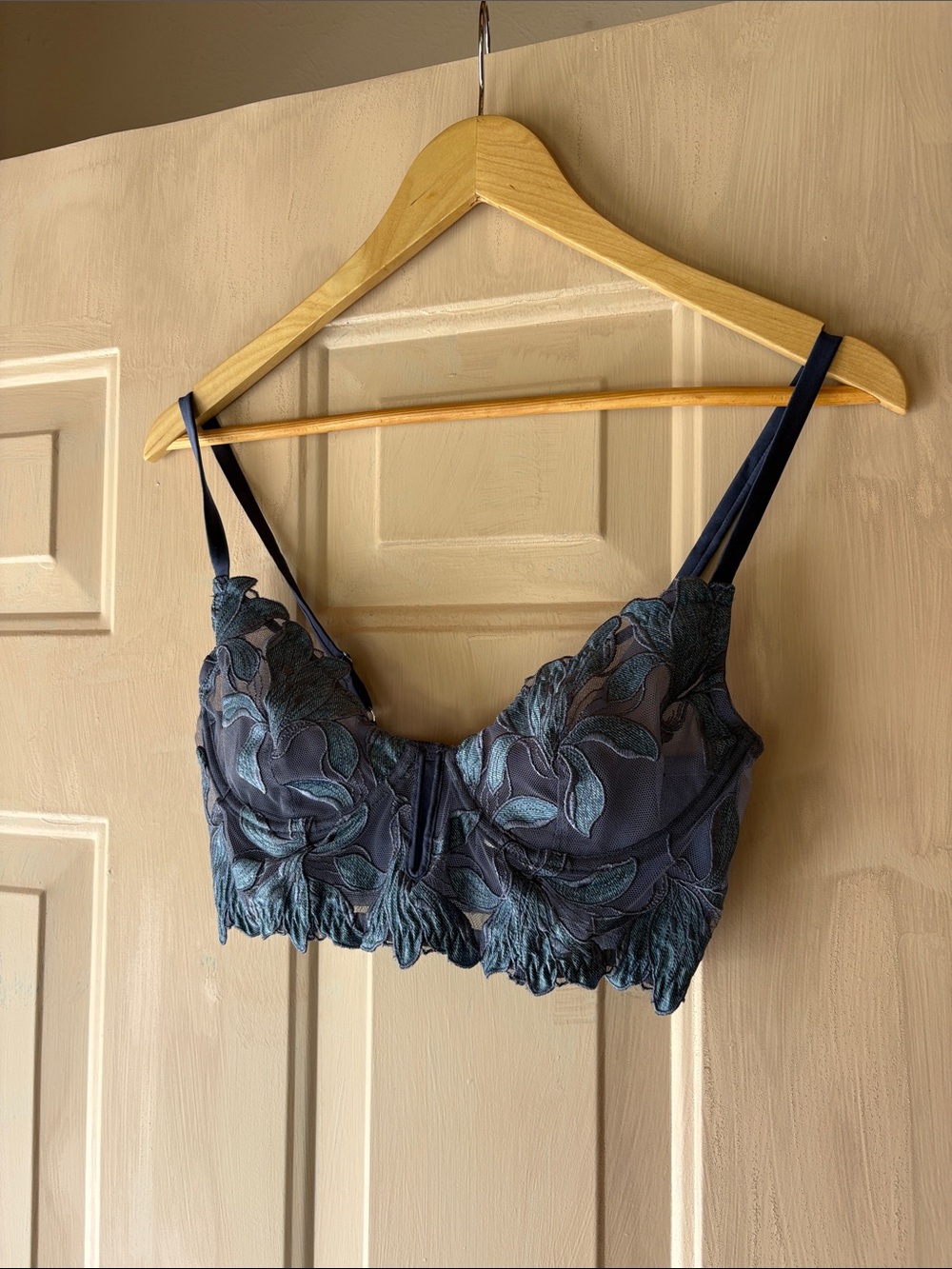 Fleur du Mal Lily Embroidery Longline Bra 32C Blue NWOT
